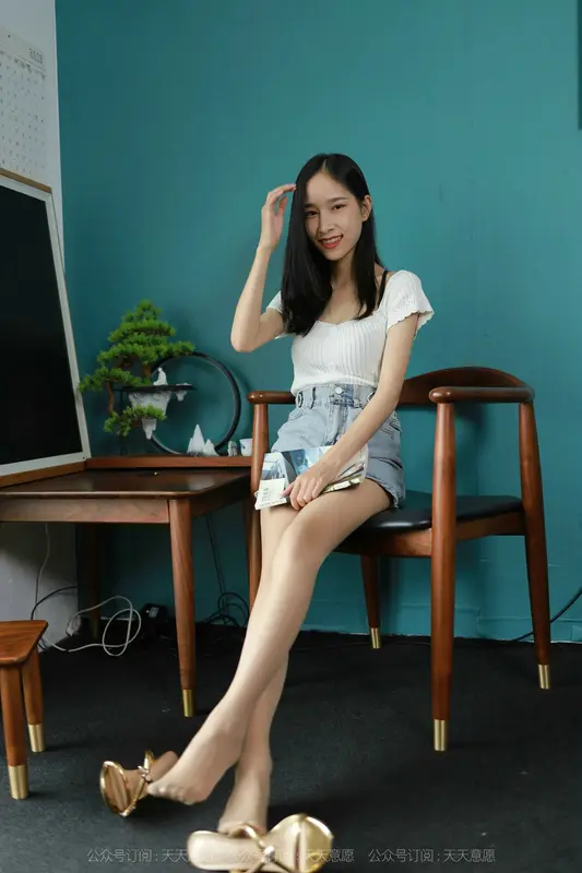 2021.09.26 丝享家930:美子《清新牛仔裤》 - IESS